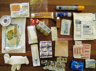 contents-of-homemade-first-aid-kit-by-mat-honan.jpg