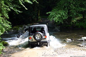 jeeping-offroad-through-water.jpg