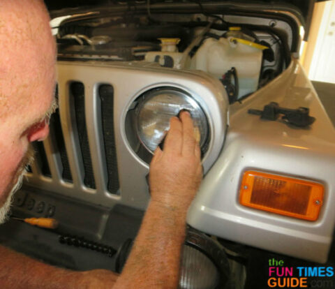 clean-jeep-headlamps