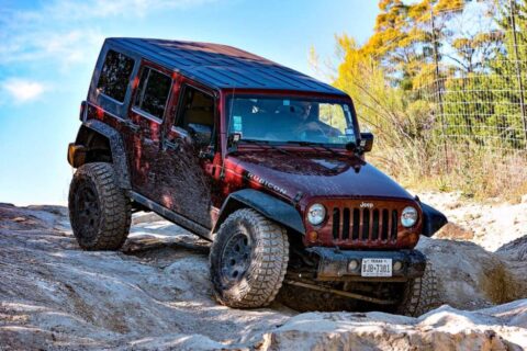 jeep-wrangler-rubicon Jeep Wrangler Rubicon offroad - jeep wrangler models explained here